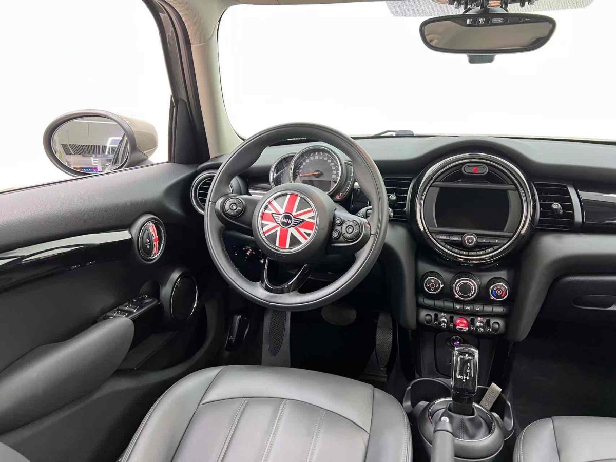 2020年12月MINI MINI  2020款 1.5T ONE 五門版