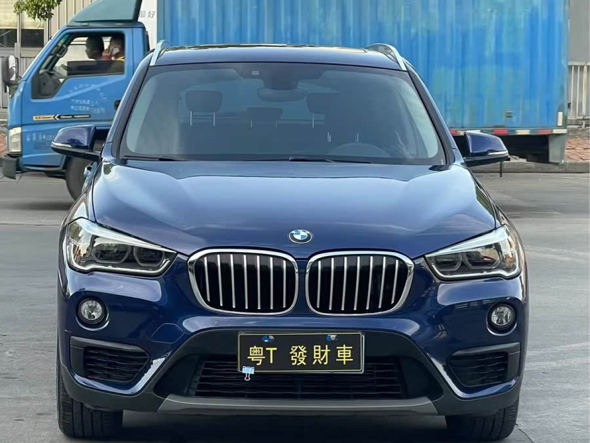 寶馬 寶馬X1  2019款 sDrive20Li 領(lǐng)先型圖片