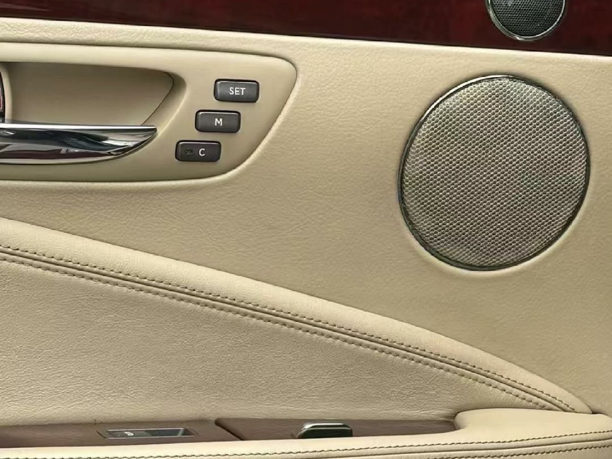 雷克薩斯 LS  2007款 600hL 尊貴版圖片