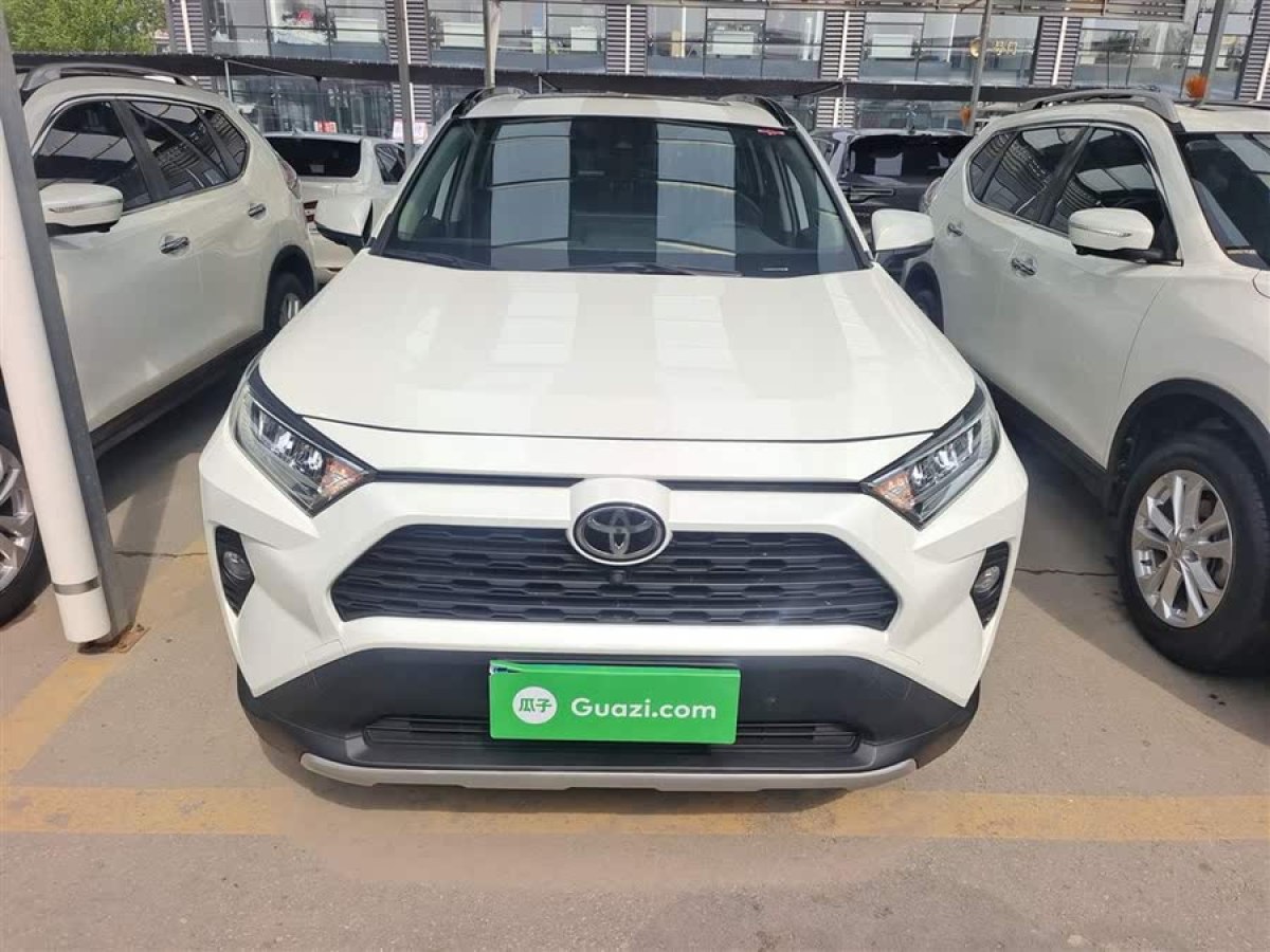 豐田 RAV4榮放  2020款 2.0L CVT兩驅(qū)風尚PLUS版圖片
