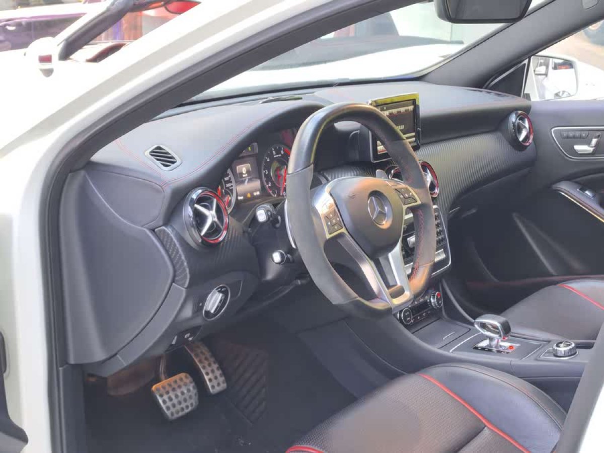 奔馳 奔馳A級(jí)AMG  2014款 AMG A 45 4MATIC圖片