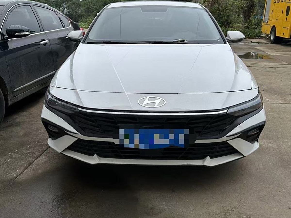 現(xiàn)代 伊蘭特  2023款 1.5L CVT GLX精英版圖片