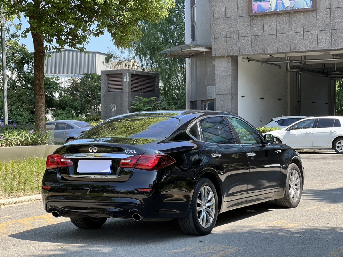 英菲尼迪 Q70  2017款 Q70L 2.5L 精英版图片