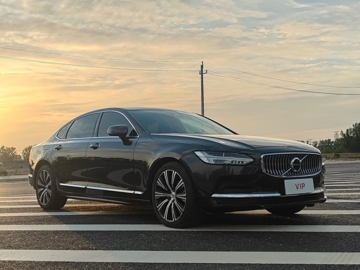 沃爾沃 S90  2023款 B5 智遠(yuǎn)豪華版圖片
