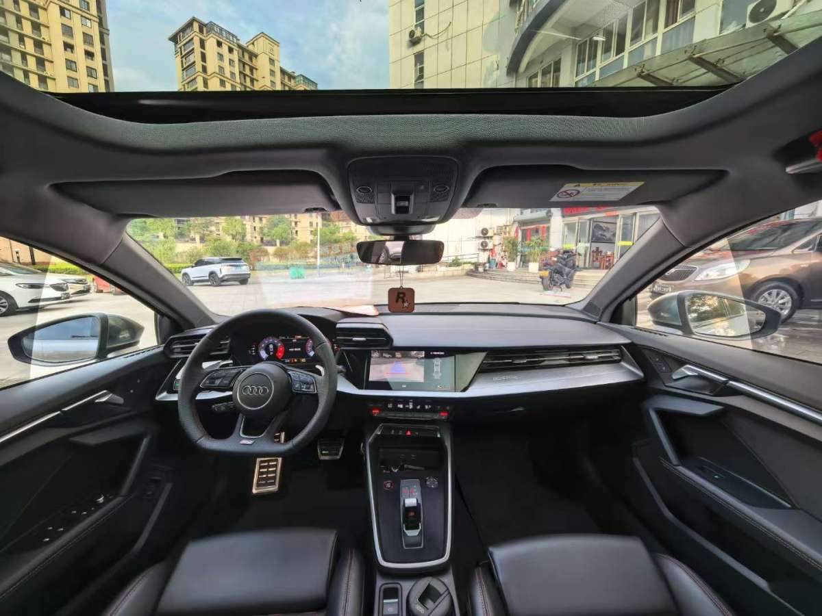 奧迪 奧迪A3  2023款 A3L Limousine 35 TFSI 時(shí)尚運(yùn)動(dòng)型圖片