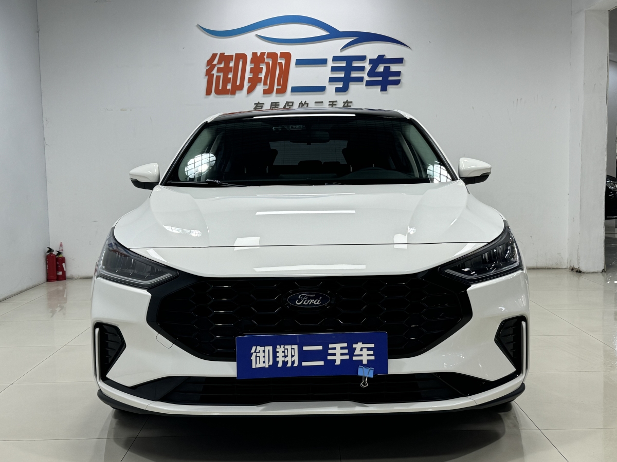 2023年3月福特 ?？怂? 2022款 兩廂 EcoBoost 180 自動(dòng)競(jìng)速版