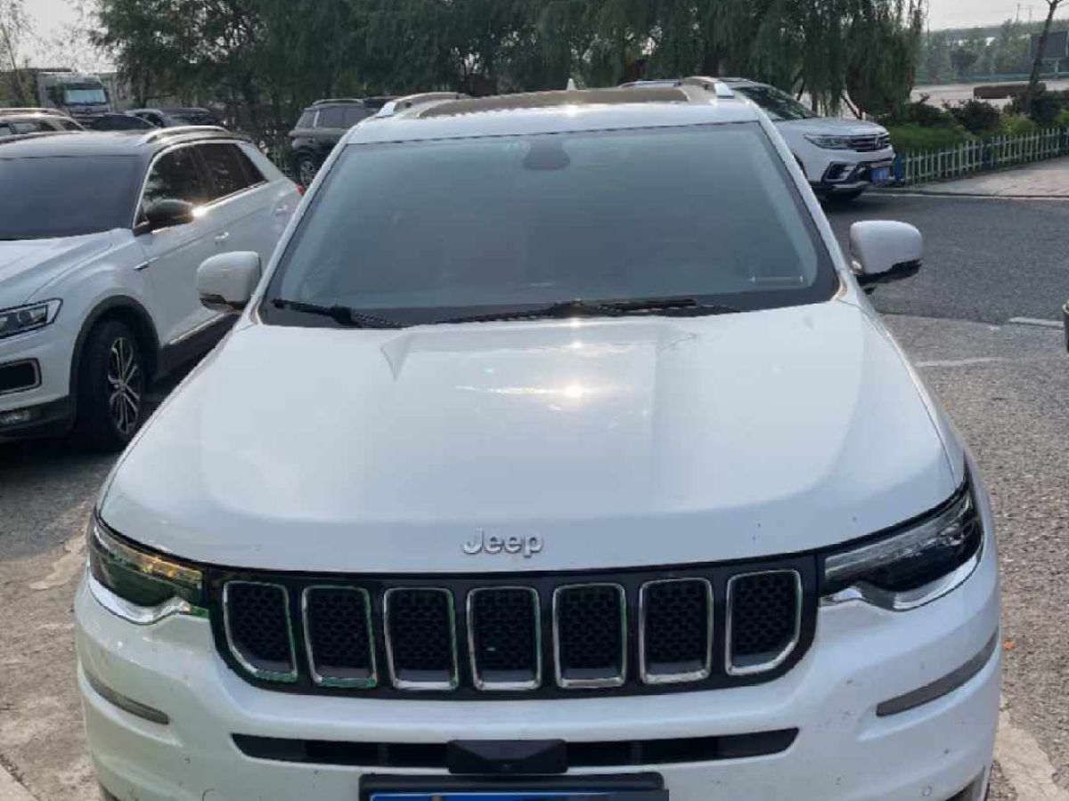 Jeep 大指揮官 圖片