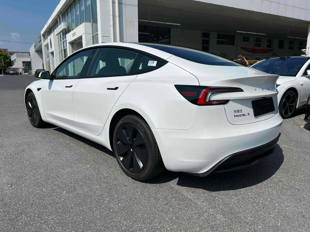 特斯拉 Model Y  2023款 煥新版 后輪驅(qū)動圖片