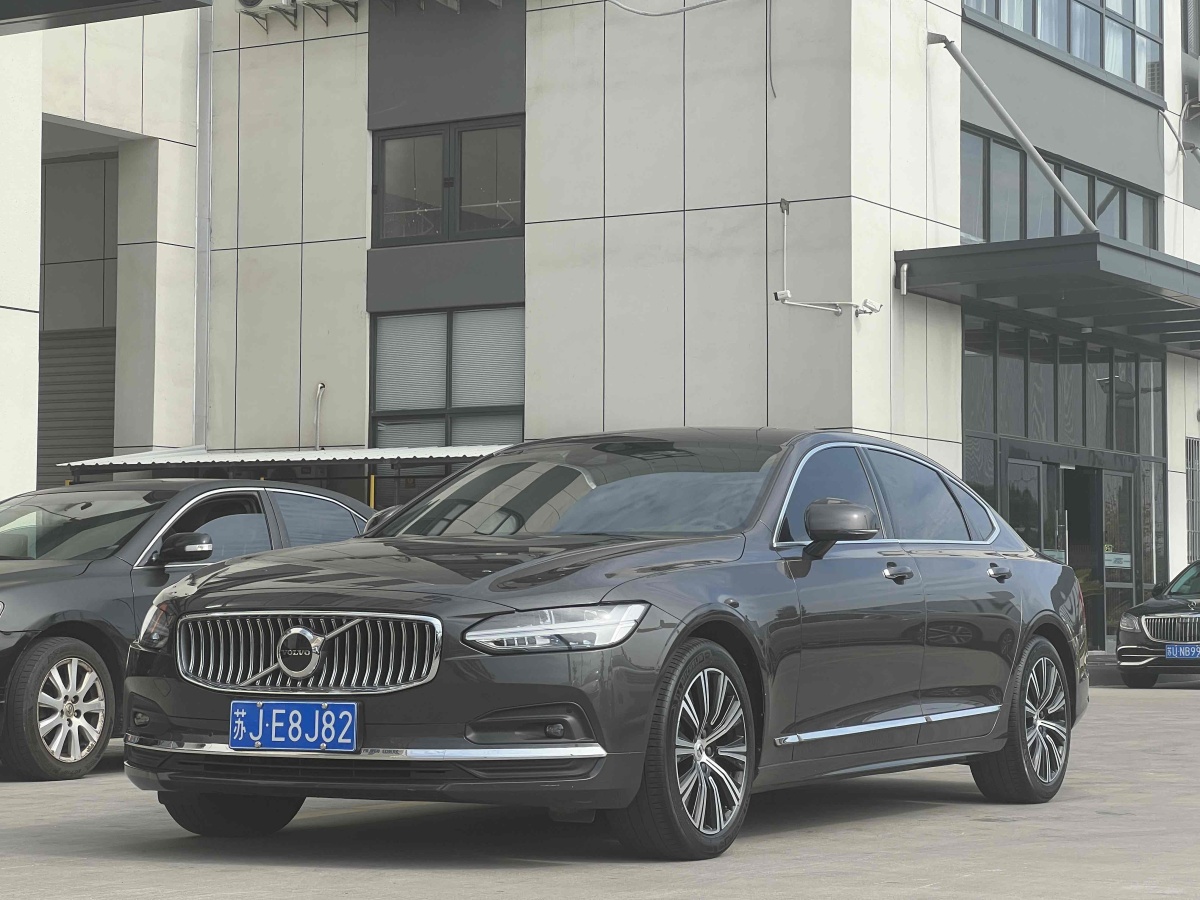 2021年5月沃爾沃 S90  2021款 B5 智遠(yuǎn)豪華版