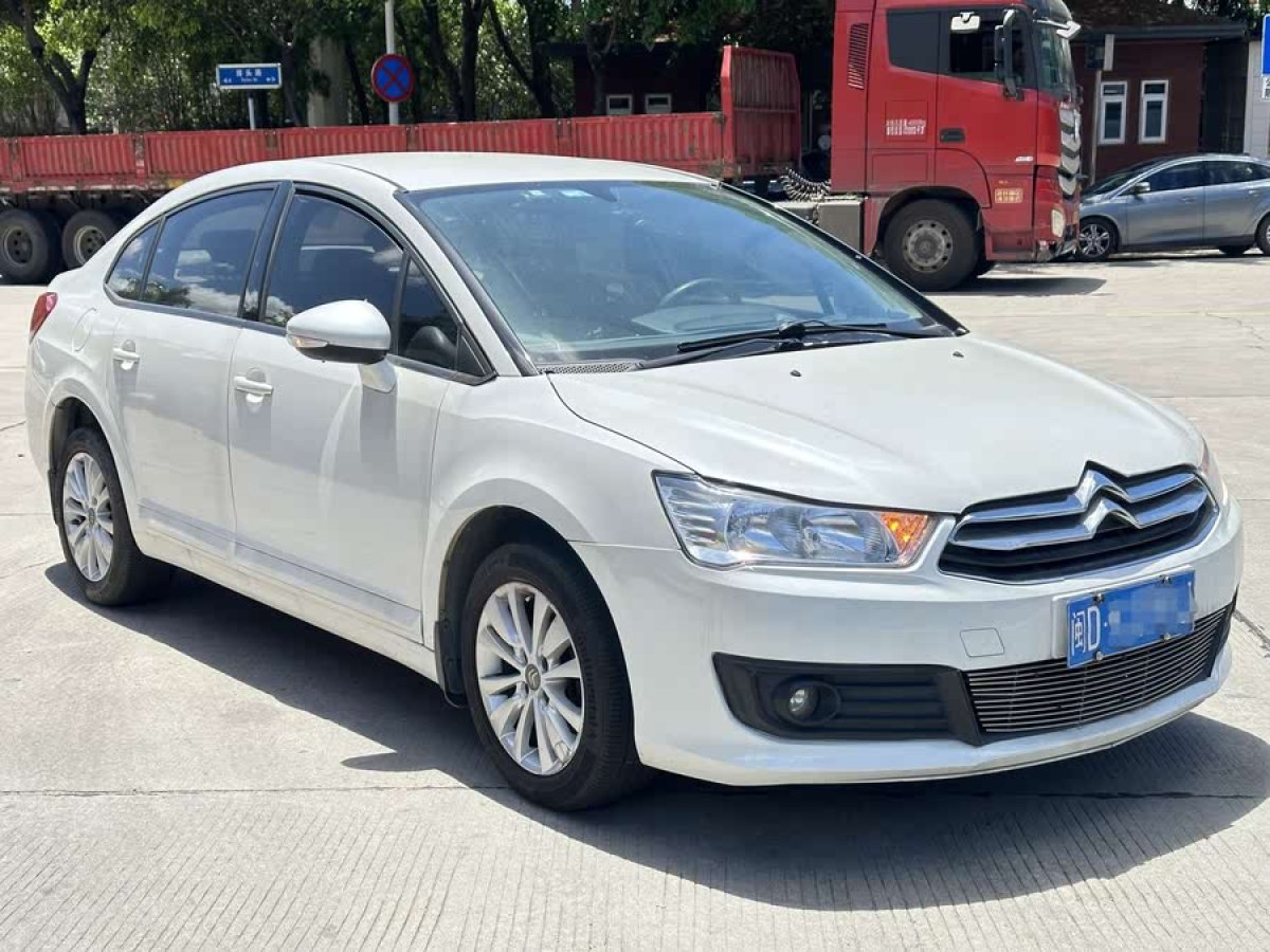 雪鐵龍 世嘉  2014款 VTS版 1.6L 自動(dòng)品尚型圖片