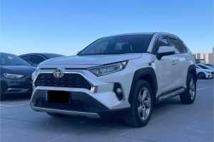 RAV4 豐田 榮放 2.0L CVT兩驅(qū)風尚版