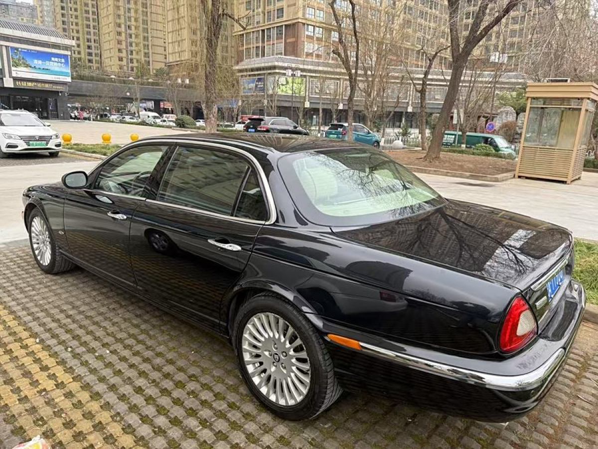 捷豹 XJ  2007款 XJ6L 3.0皇家加長版圖片