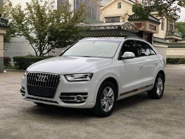 奥迪 奥迪Q3  2013款 35 TFSI quattro 舒适型