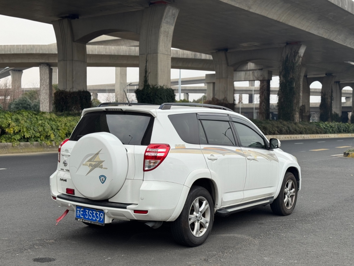 豐田 RAV4榮放  2011款 2.0L 自動豪華版圖片