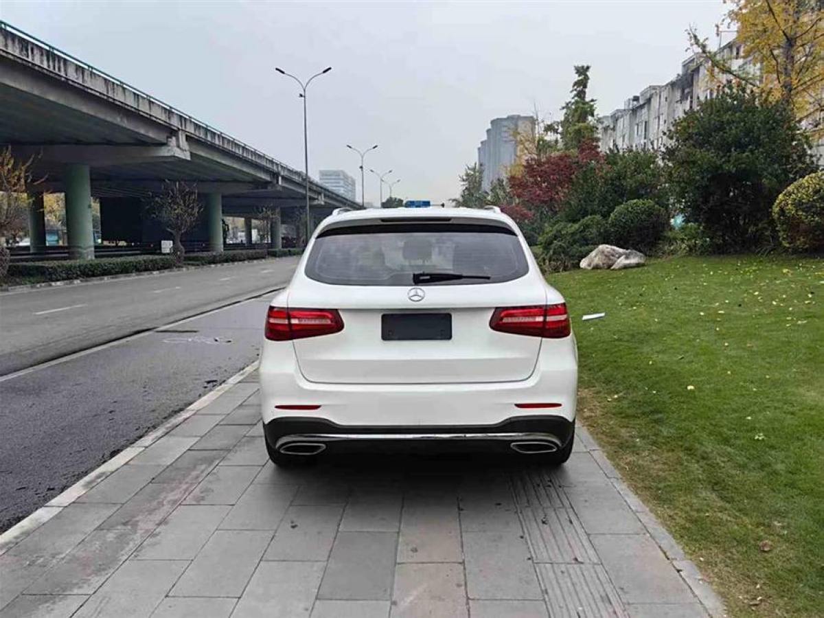 奔馳 奔馳GLC  2017款 GLC 260 4MATIC 動(dòng)感型圖片