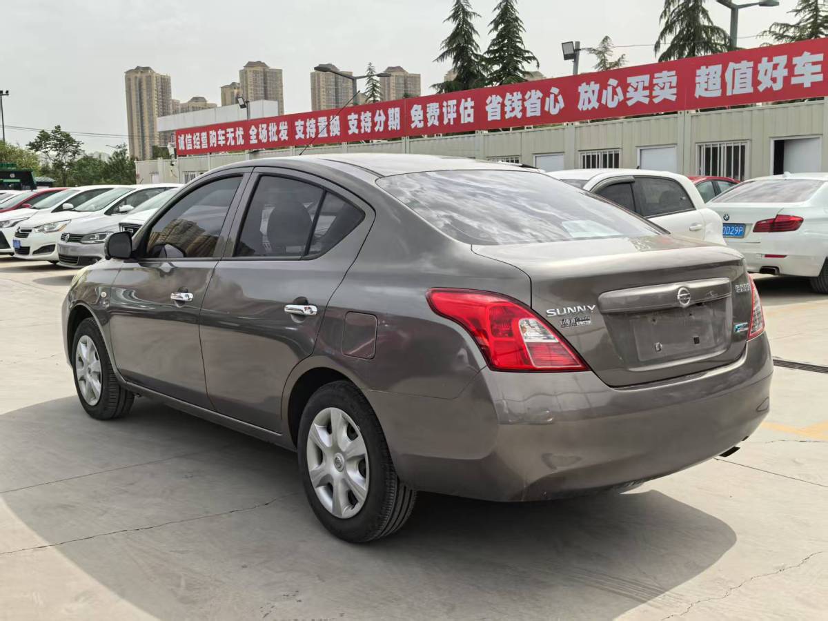 日產(chǎn) 陽光  2011款 1.5XE CVT舒適版圖片