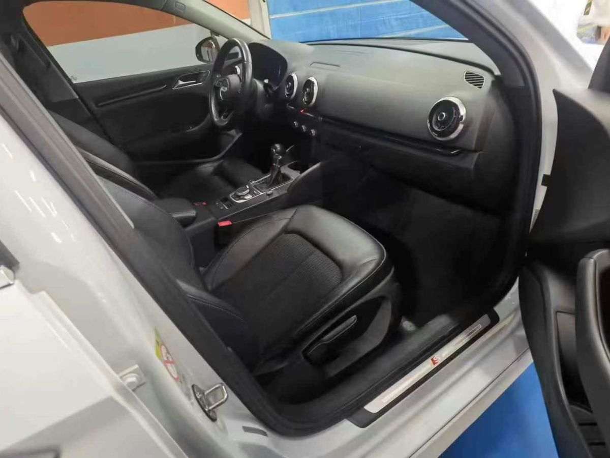 奧迪 奧迪A3  2019款 A3 35TFSI Limousine時(shí)尚型圖片
