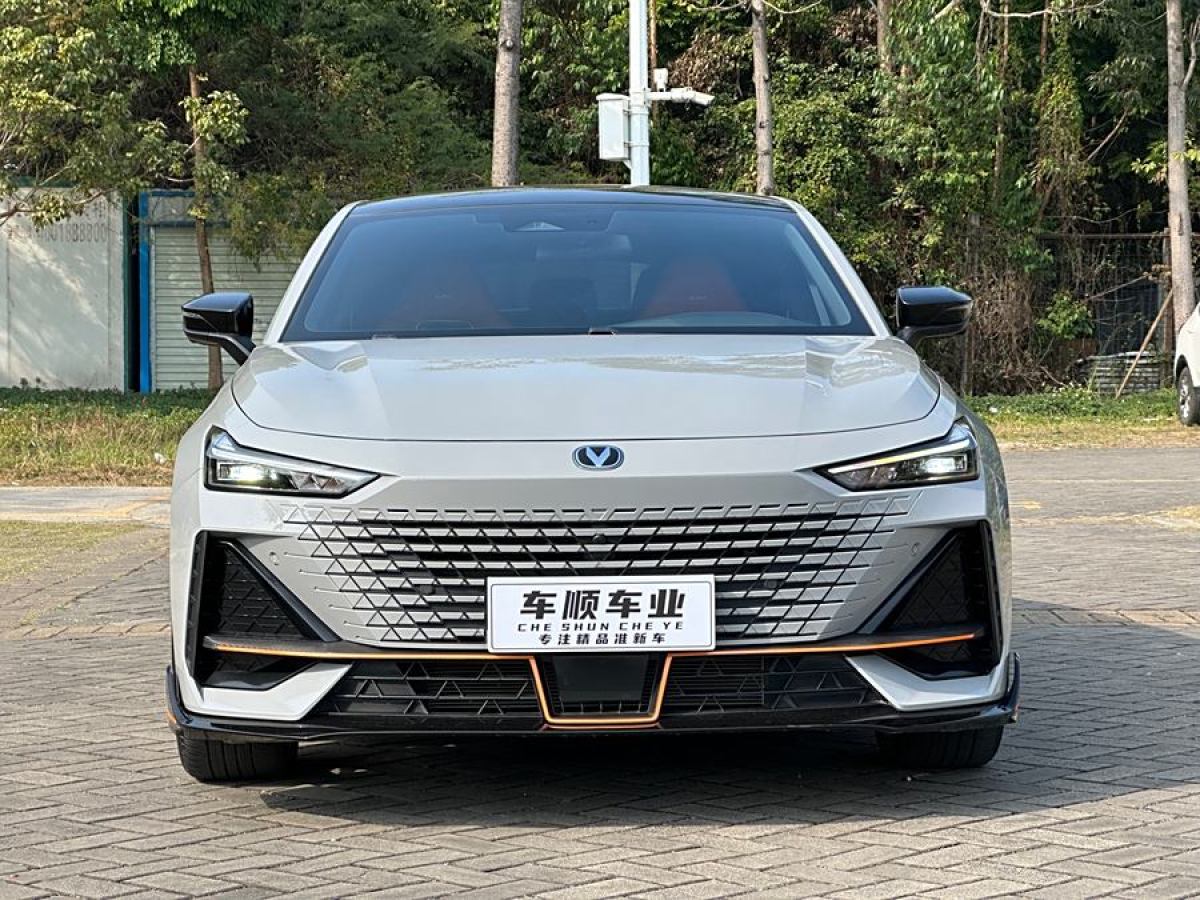 長安 長安UNI-V  2023款 1.5T 運動版圖片