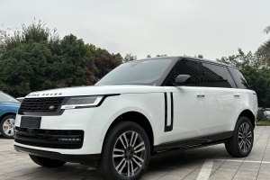 2024年3月 揽胜 路虎 3.0 L6 400PS 盛世加长版