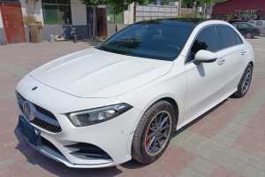 奔馳A級(jí) 奔馳 改款 A 200 L 運(yùn)動(dòng)轎車時(shí)尚型