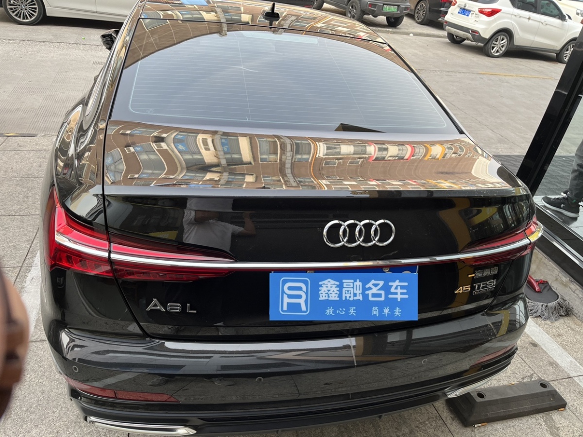 2022年02月奧迪 奧迪A6L  2022款 45 TFSI quattro 臻選動(dòng)感型