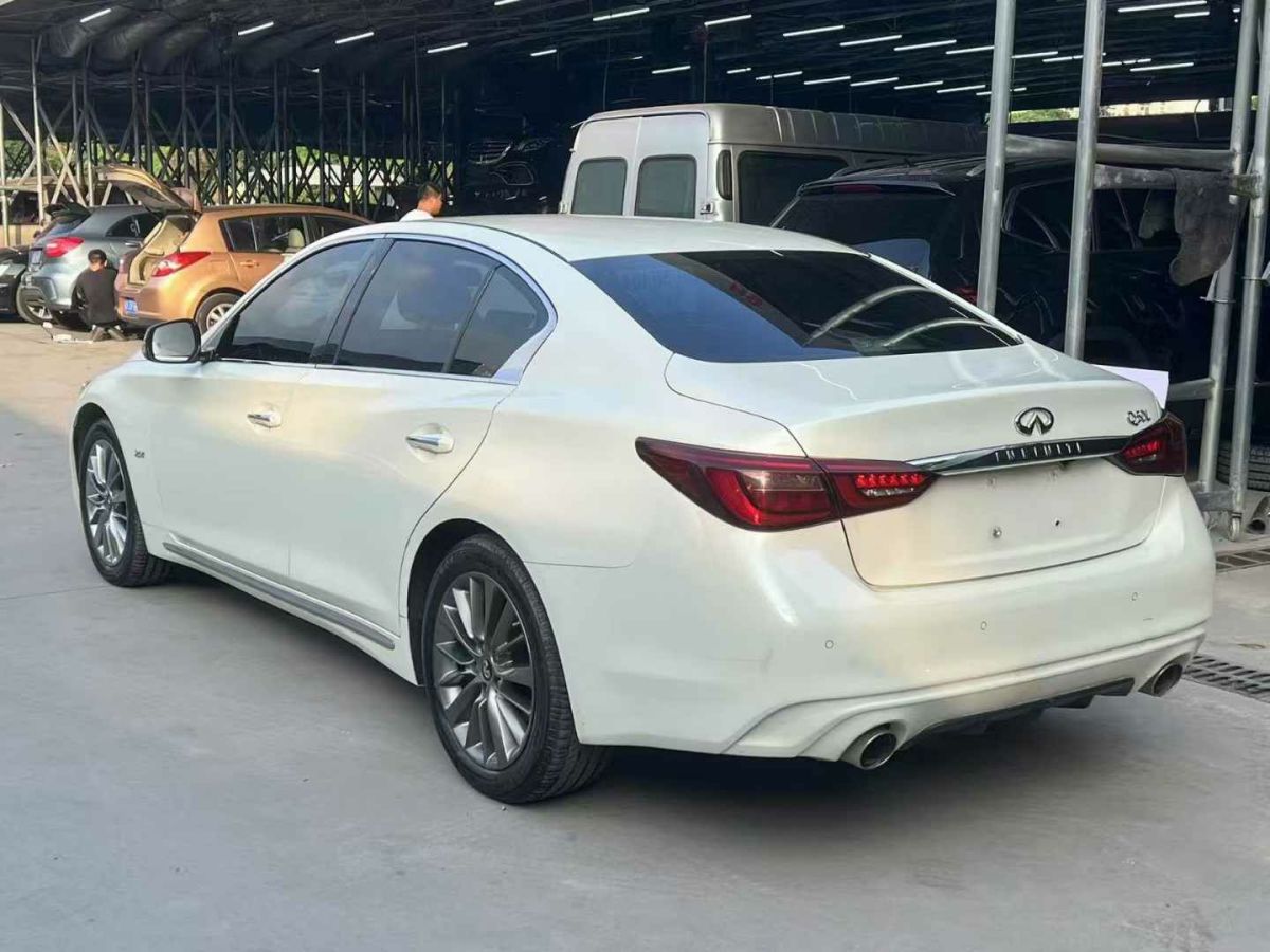 英菲尼迪 Q50L  2018款  2.0T 舒適版 國(guó)VI圖片