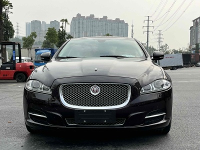 2014年10月 捷豹 XJ XJL 2.0T 兩驅(qū)典雅商務(wù)版圖片