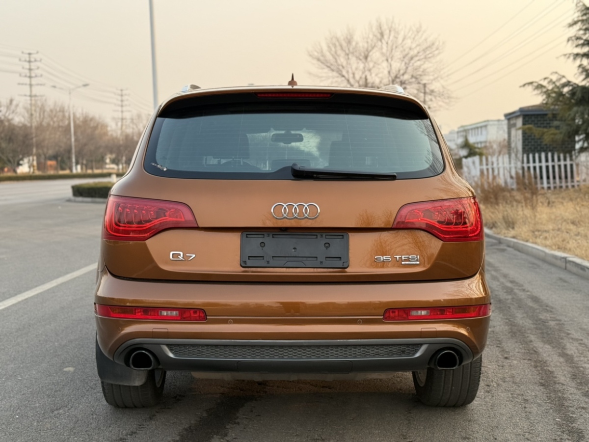 奧迪 奧迪Q7  2014款 35 TFSI 運(yùn)動(dòng)型圖片