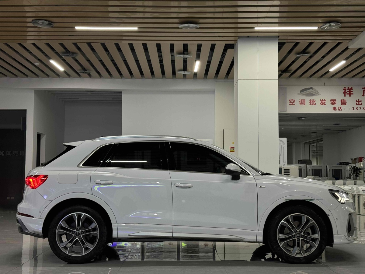 奧迪 奧迪Q3  2022款 40 TFSI 時尚動感型圖片