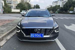 名图 现代 1.8L CVT精英版GLX