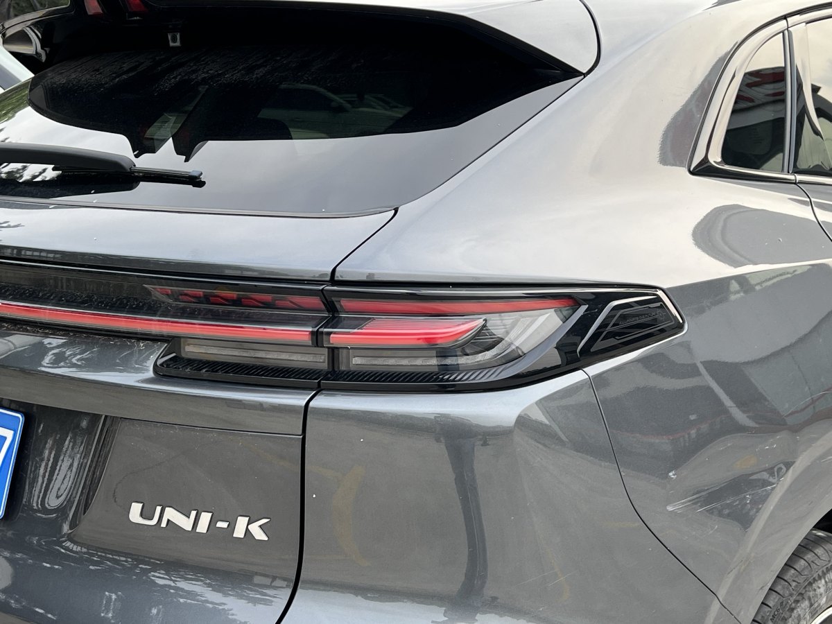 長(zhǎng)安 長(zhǎng)安UNI-K  2021款 2.0T 尊貴型圖片