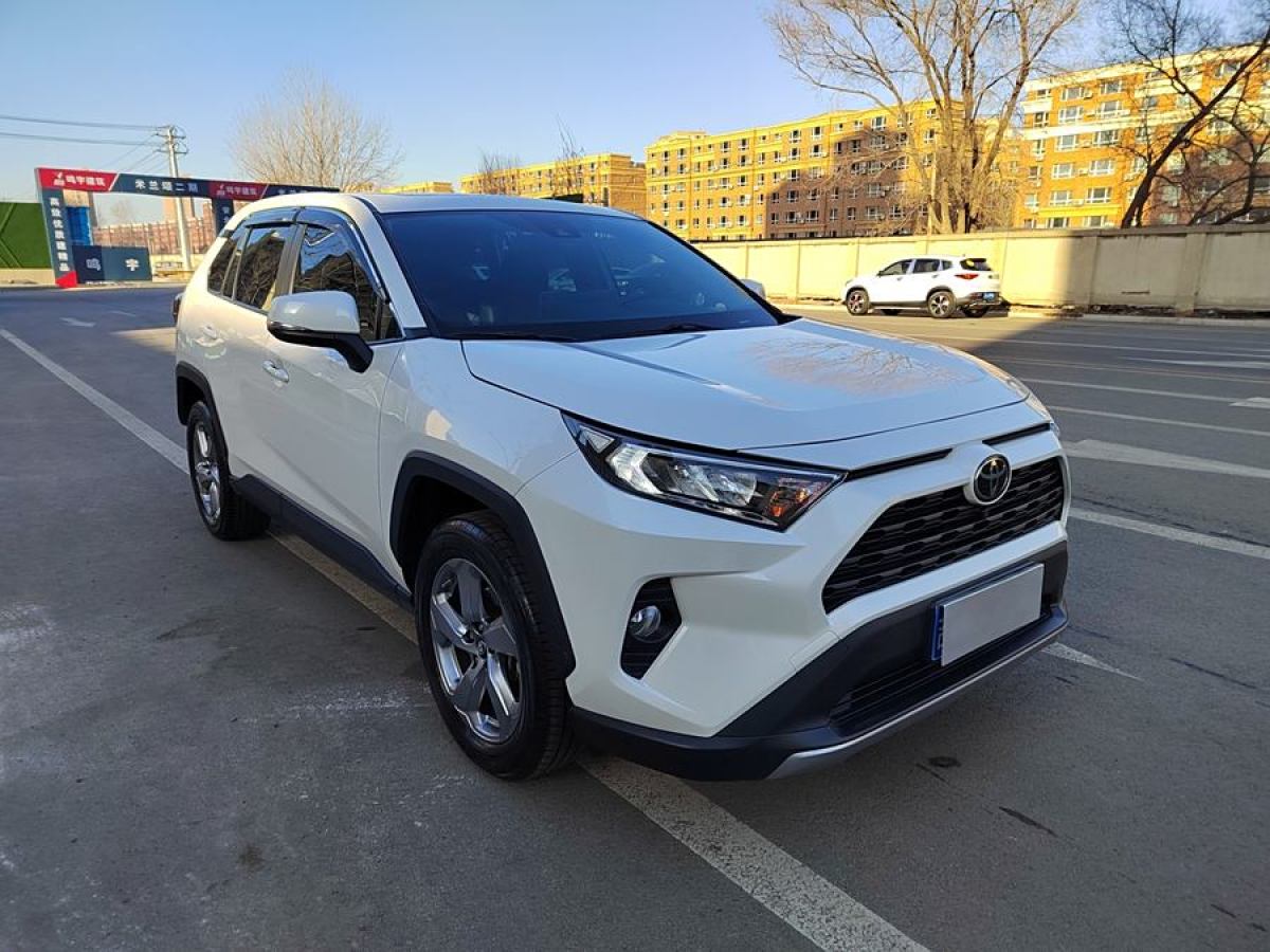 豐田 RAV4榮放  2021款 2.0L CVT兩驅(qū)風(fēng)尚PLUS版圖片