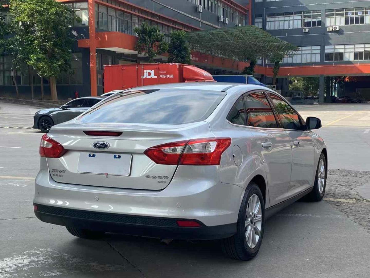 福特 ?？怂? 2012款 1.6 尊貴型圖片