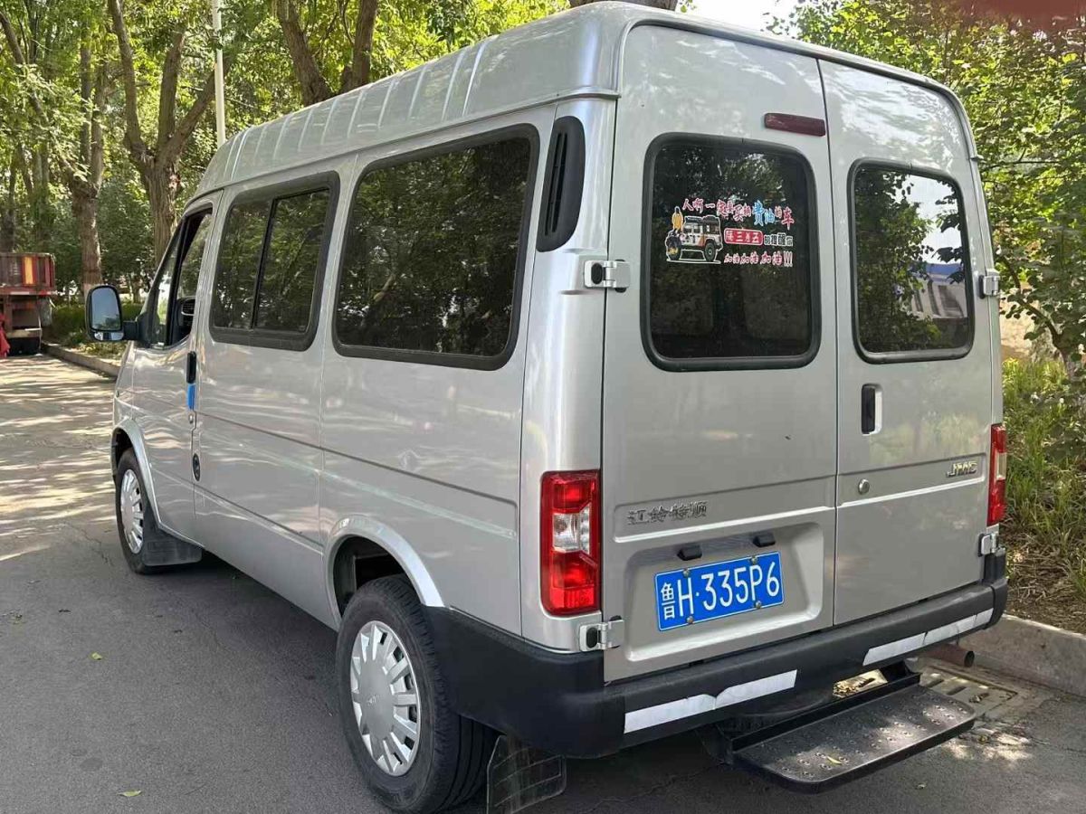 江鈴 特順  2022款 2.8T商運(yùn)型短軸中頂5座圖片