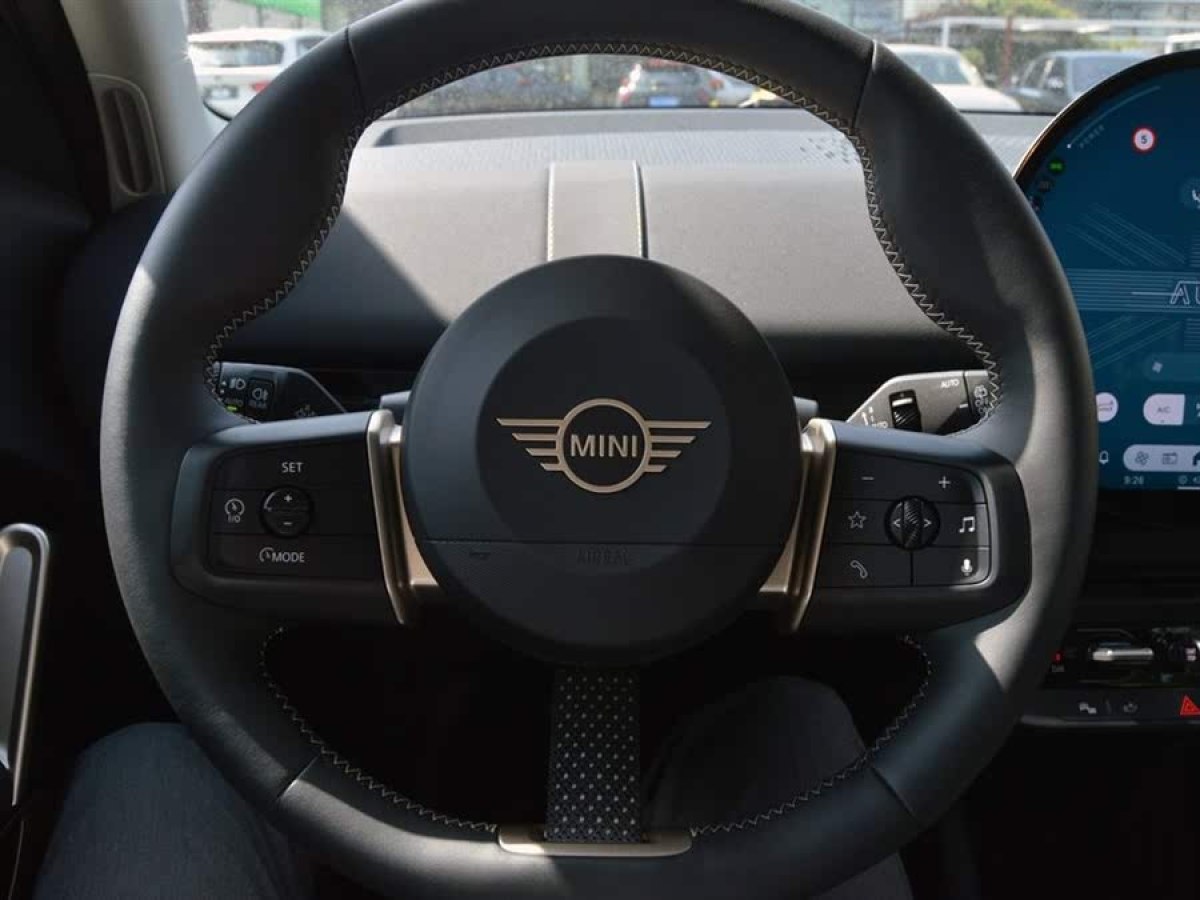 MINI 電動(dòng)MINI ACEMAN  2024款 E 經(jīng)典派圖片