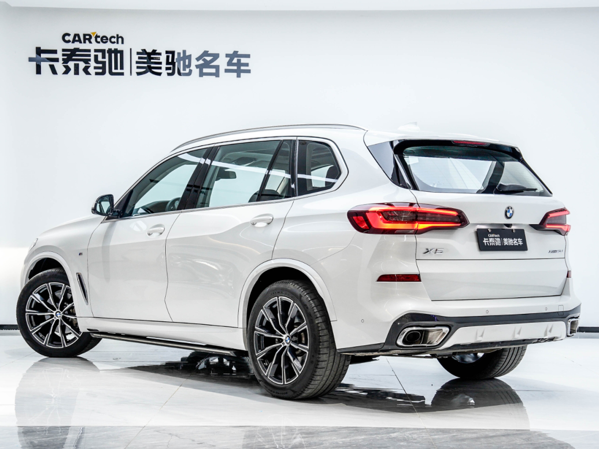 寶馬X5 2022款 改款 xDrive 30Li 尊享型M運(yùn)動套裝圖片