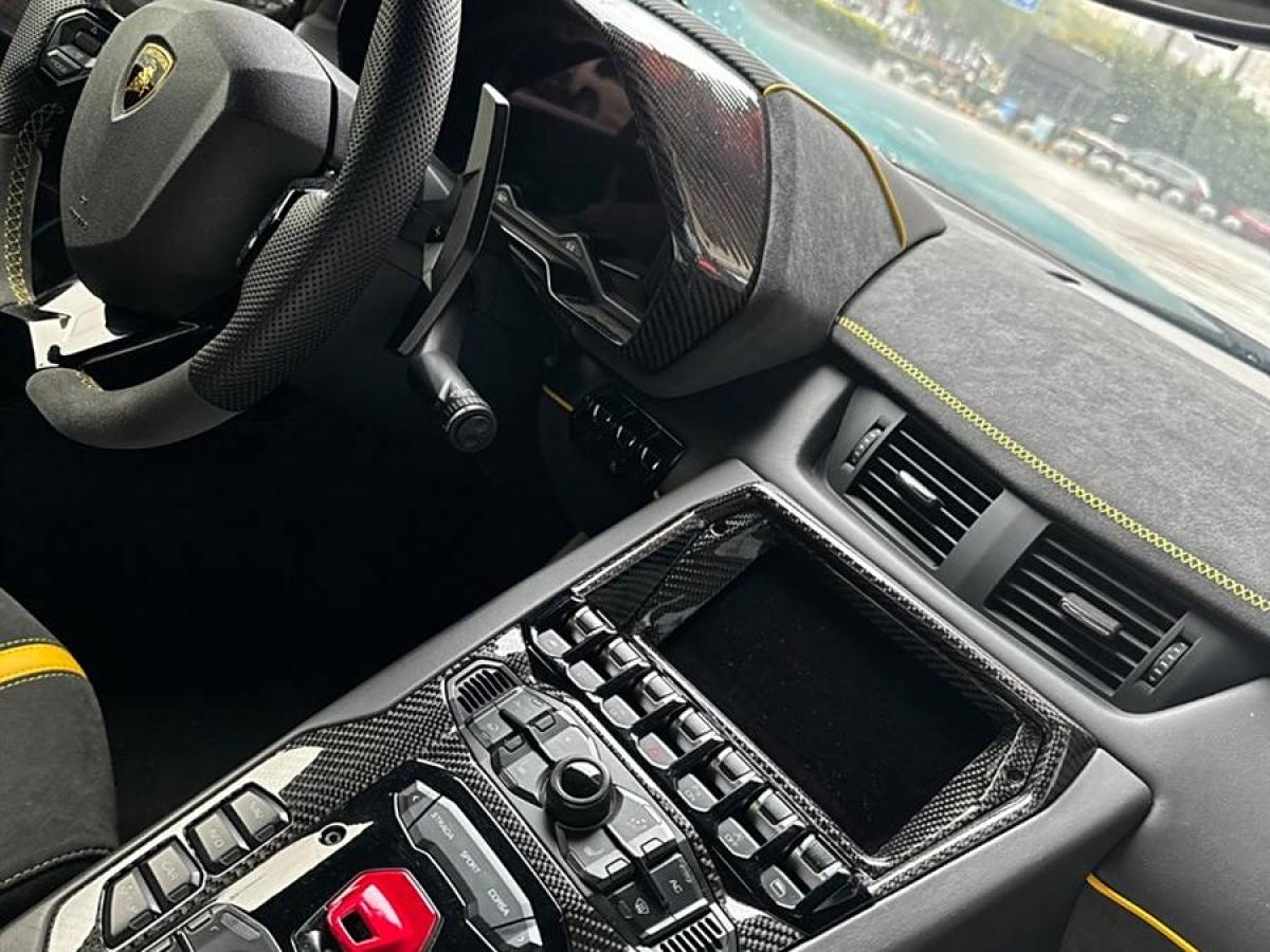 蘭博基尼 Aventador  2013款 LP 700-4 Roadster圖片