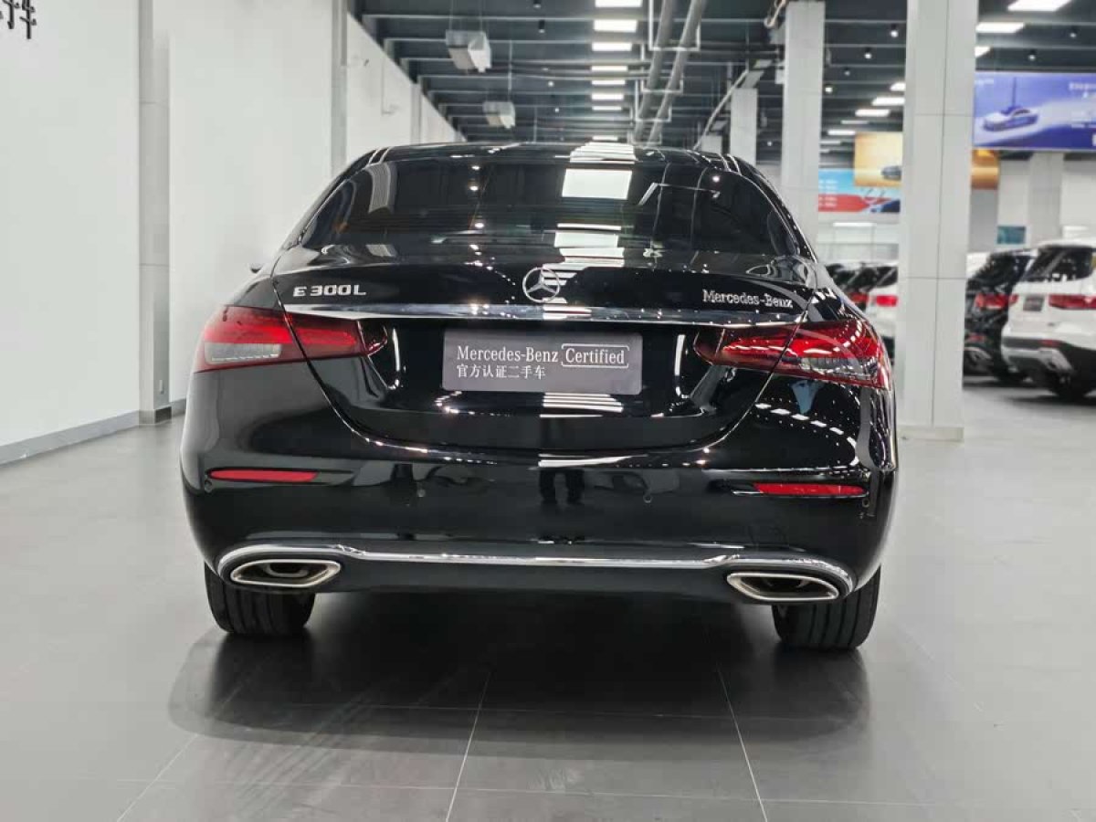 奔馳 奔馳E級(jí)  2023款 改款 E 300 L 豪華型圖片