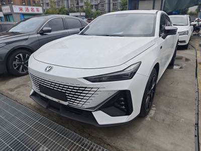 2024年3月 長(zhǎng)安 長(zhǎng)安UNI-V 智電iDD 智電iDD 1.5T 113km智酷型圖片