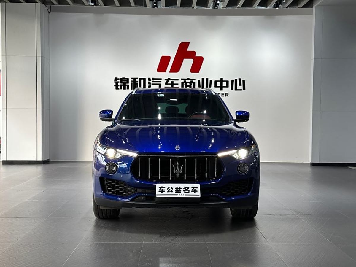 瑪莎拉蒂 Levante  2019款 3.0T 350Hp 標(biāo)準(zhǔn)版 國(guó)VI圖片