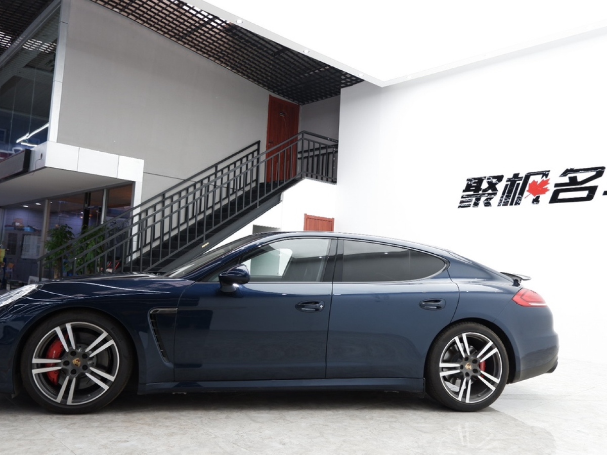 2014年12月保時(shí)捷 Panamera  2014款 Panamera GTS 4.8L