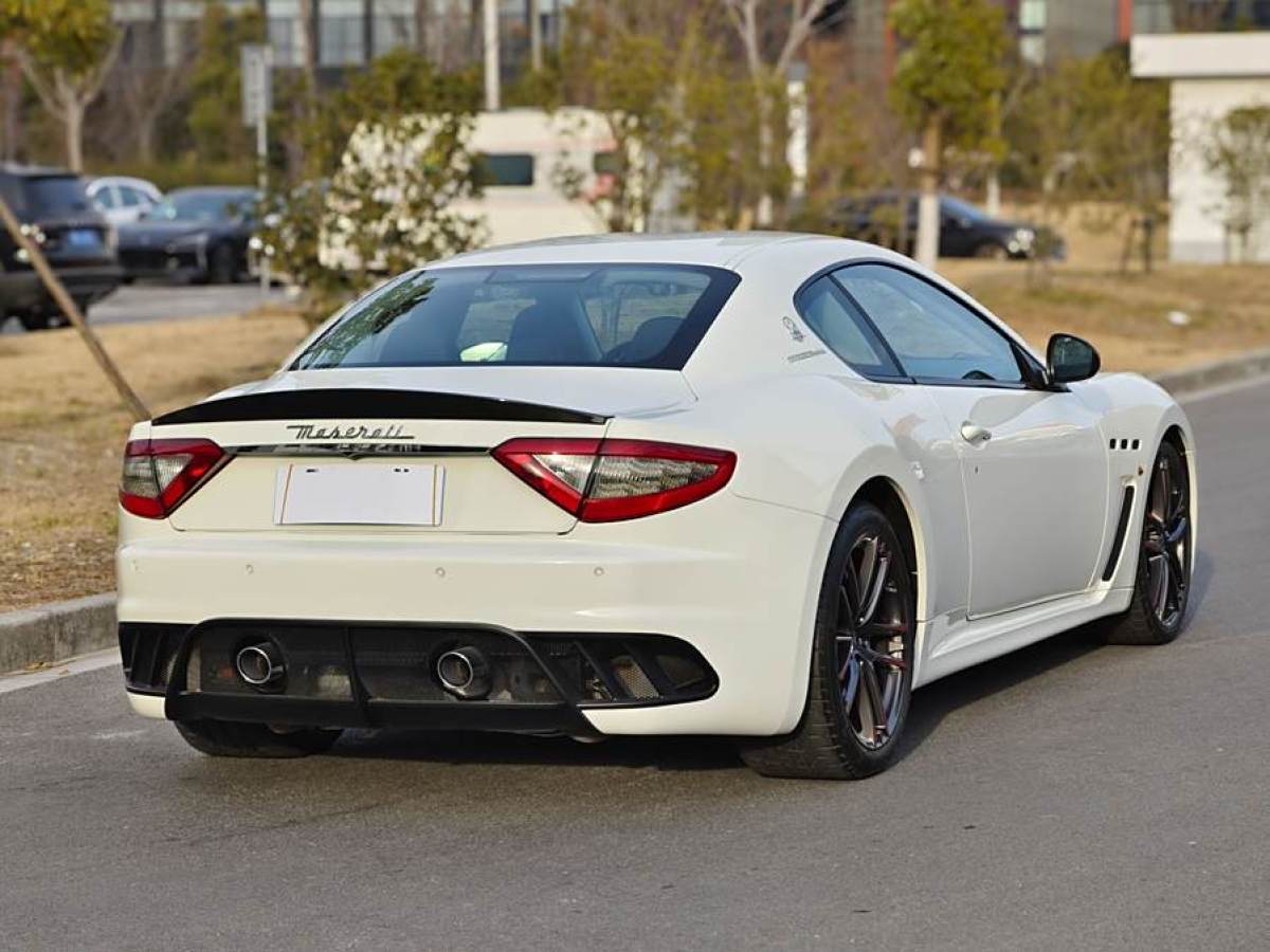 瑪莎拉蒂 GranTurismo  2015款 4.7L MC 百年紀念版圖片