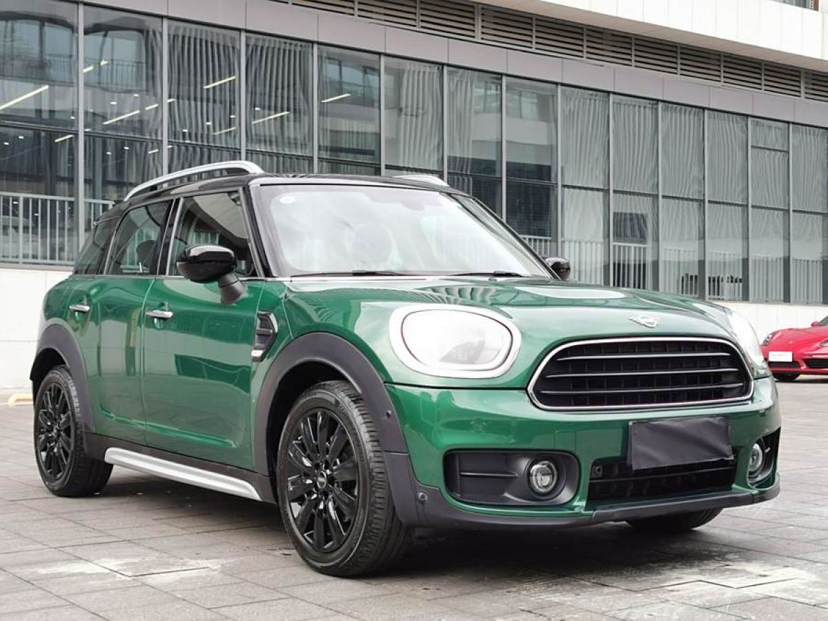 MINI COUNTRYMAN  2019款 1.5T COOPER 藝術(shù)家周末旅行版圖片