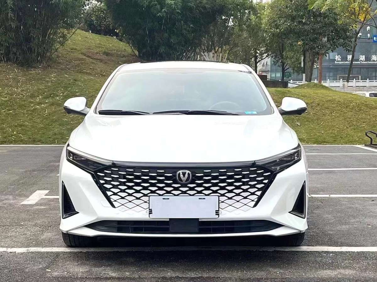 長(zhǎng)安 銳程PLUS  2023款 1.5T DCT領(lǐng)悅型圖片