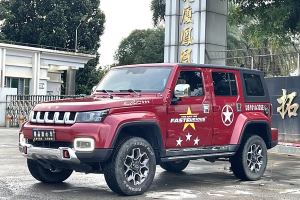 BJ40 北京  PLUS 2.3T 自動(dòng)四驅(qū)尊享版 國(guó)VI