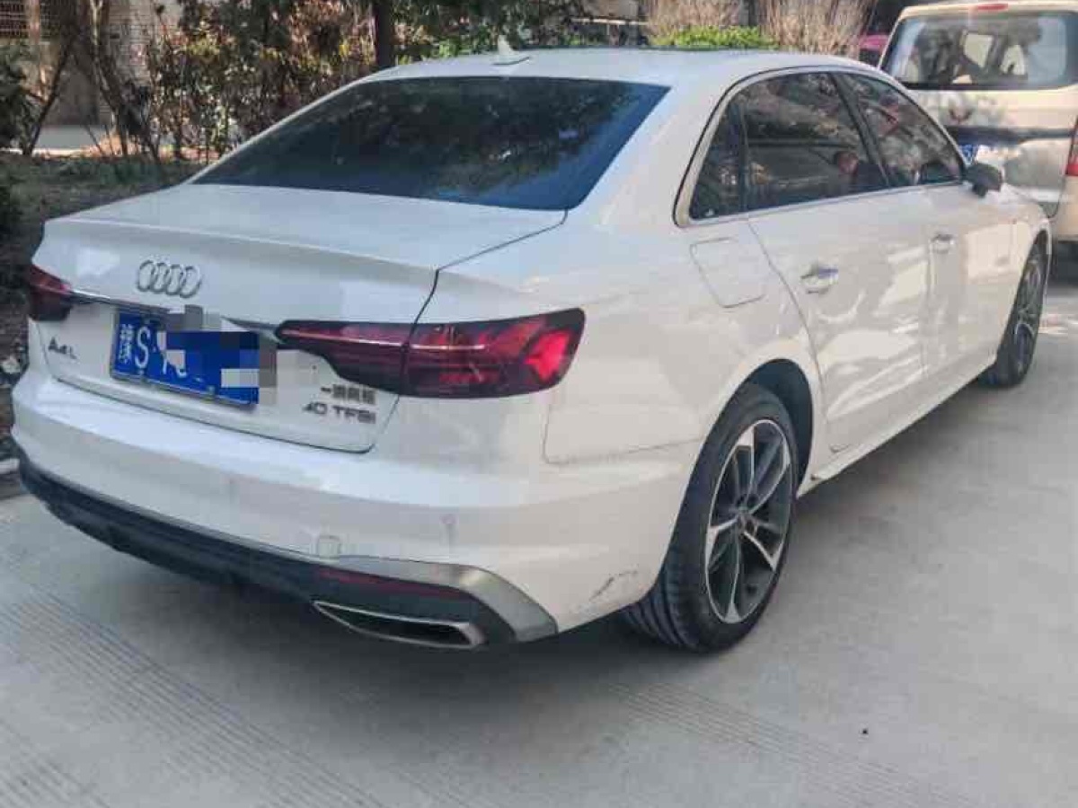 2022年12月奧迪 奧迪A4L  2022款 40 TFSI 豪華動感型