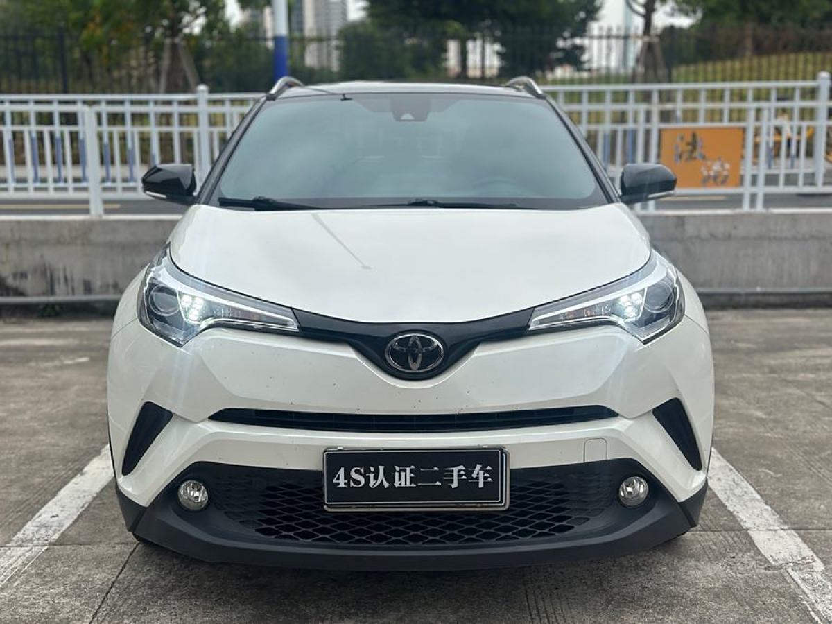 豐田 C-HR  2020款 2.0L 豪華版圖片