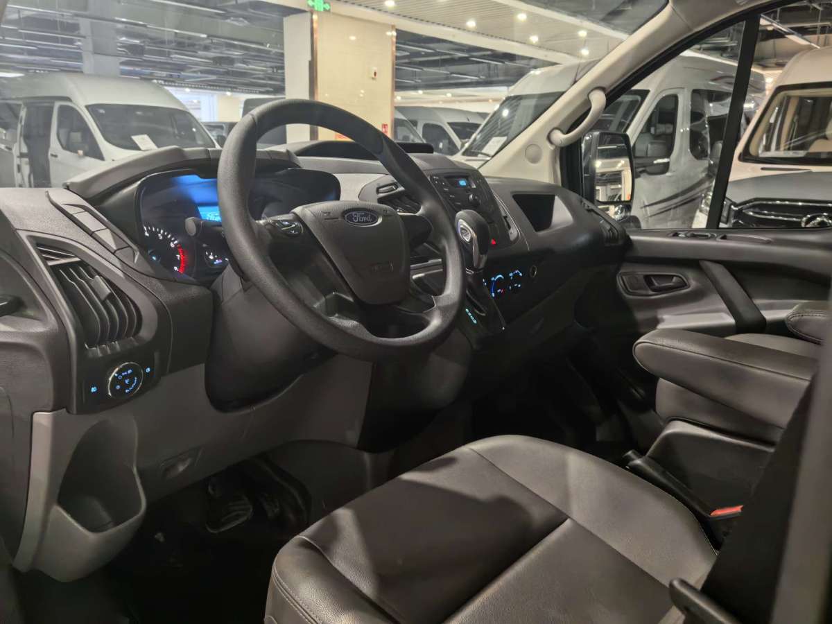 福特 全顺  2019款 2.0T汽油自动商旅型中轴中顶9座国VI图片