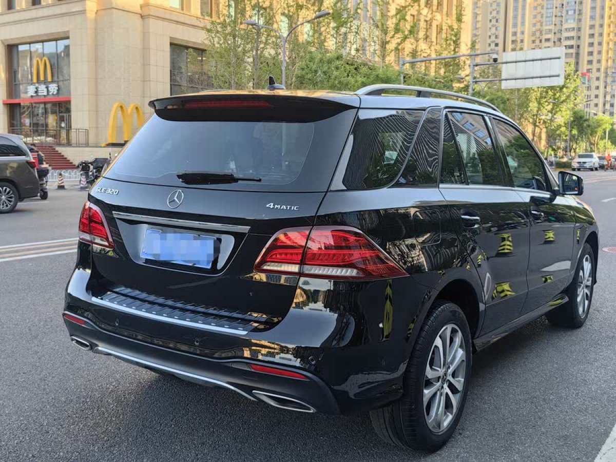 奔馳 奔馳GLE  2017款 GLE 320 4MATIC 動(dòng)感型圖片
