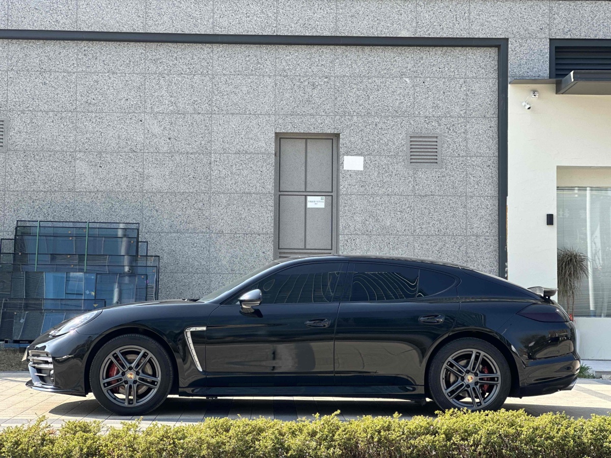 2013年6月保時(shí)捷 Panamera  2013款 Panamera 4 Platinum Edition 3.6L